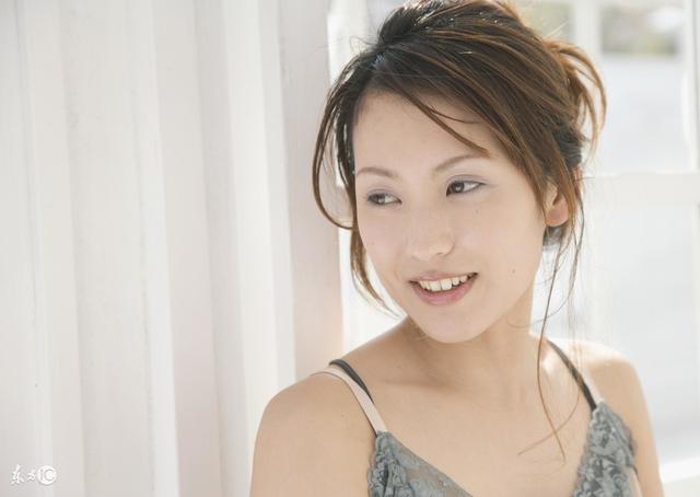 女人一生可以拥有几个男人才算正常！你们觉得呢！